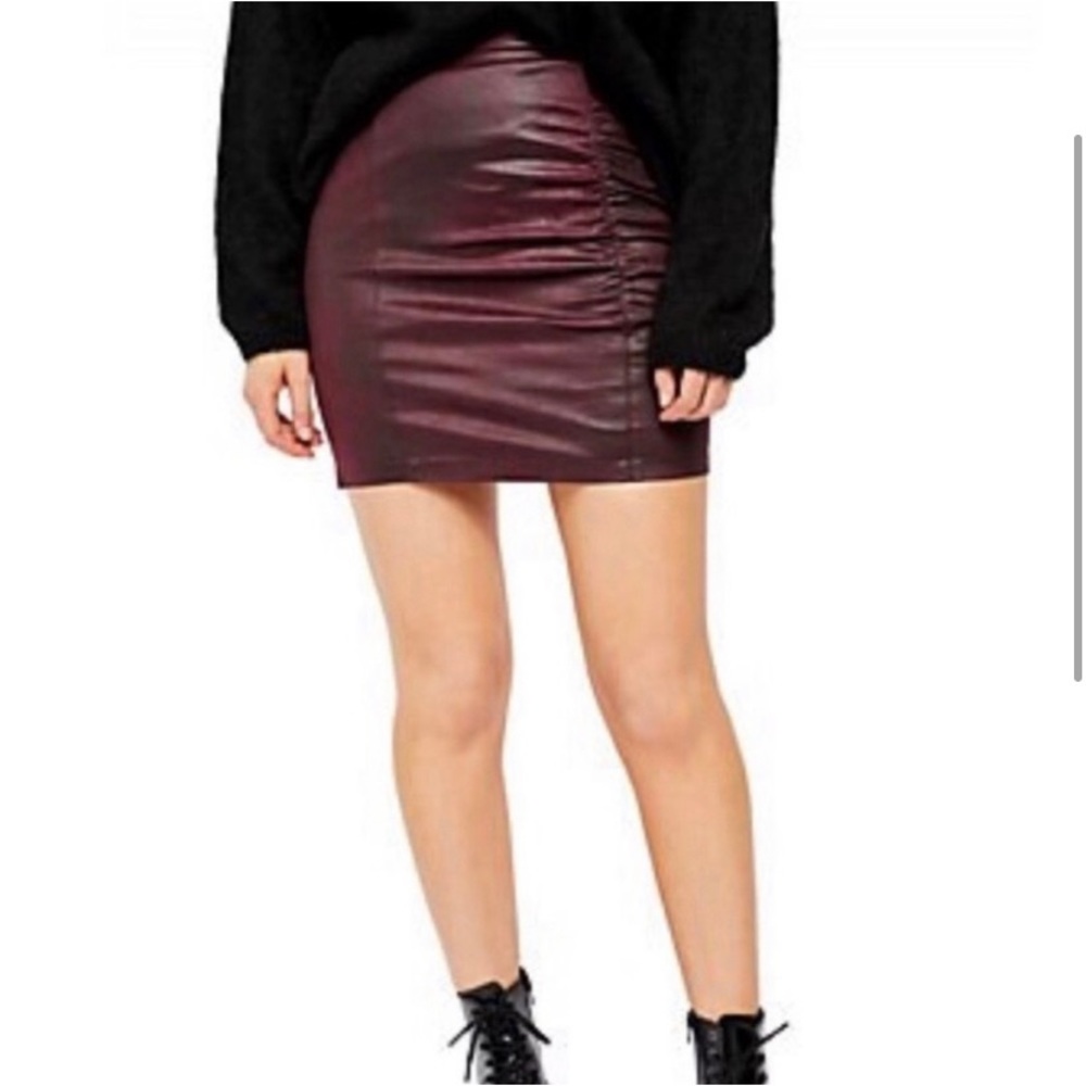 Free People Rumi Rouched Mini Skirt 👑